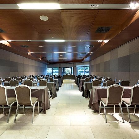 Eurostars Suites Mirasierra Мадрид Екстер'єр фото The cafeteria