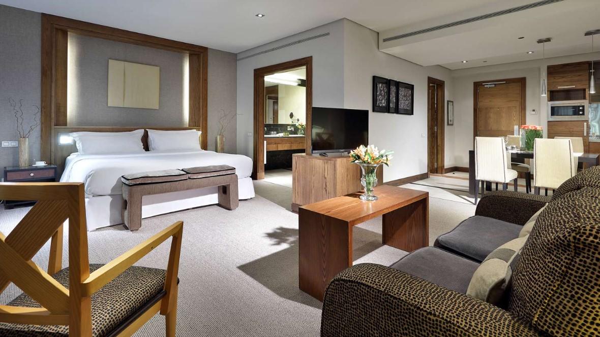 Eurostars Suites Mirasierra Мадрид Екстер'єр фото A suite at the InterContinental London