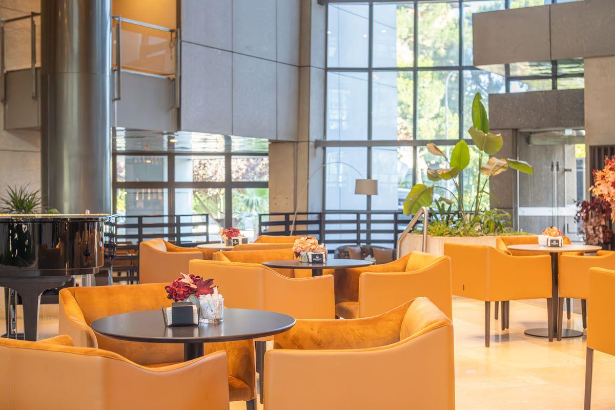 Eurostars Suites Mirasierra Мадрид Екстер'єр фото The lobby of the hotel