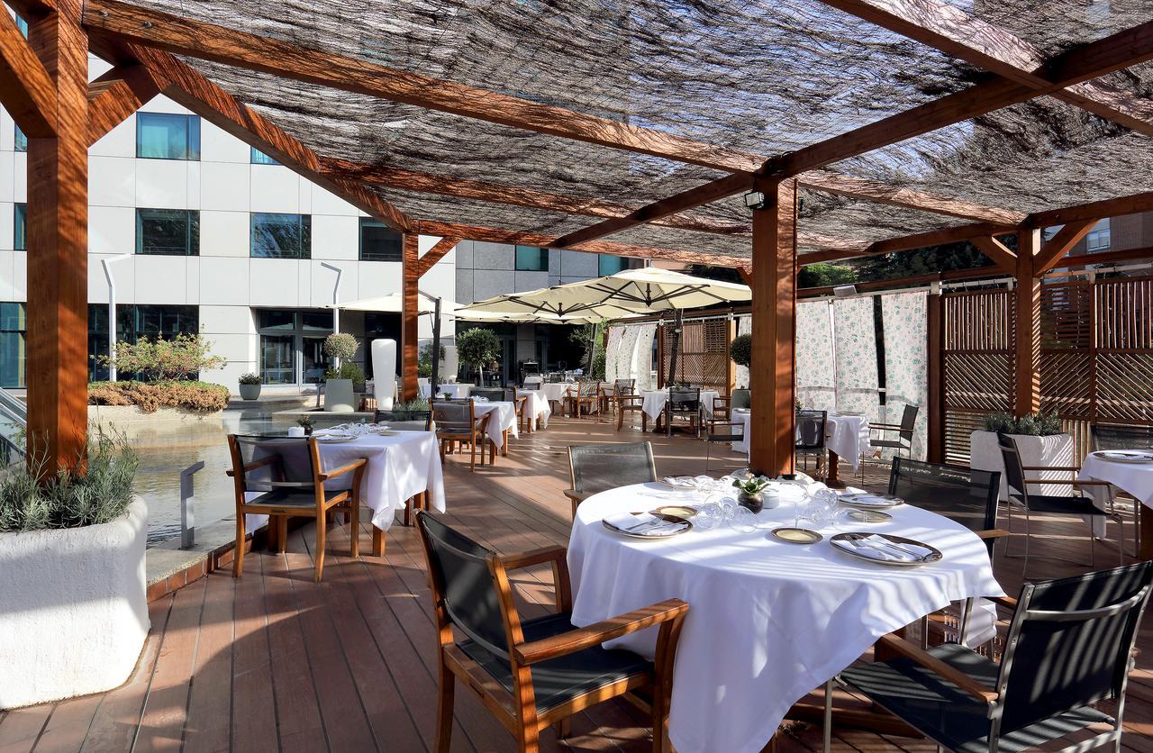 Eurostars Suites Mirasierra Мадрид Екстер'єр фото Restaurant